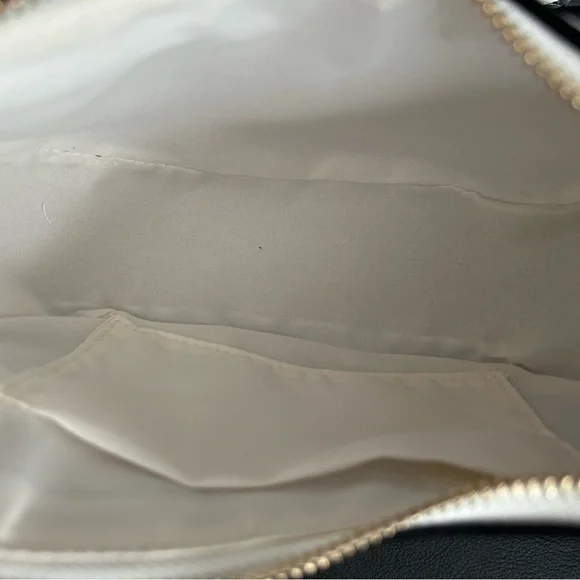 Small Off White Shoulder/ Crossbody - Picture 7 of 9